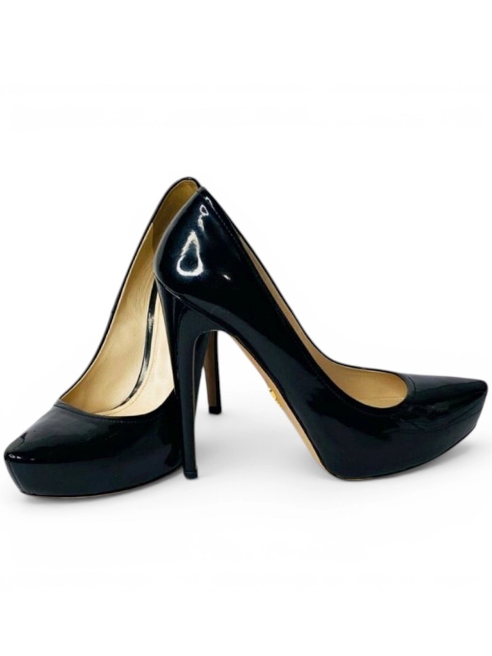 🛍️ Prada Authentic Black Patent Leather Pointed Pumps